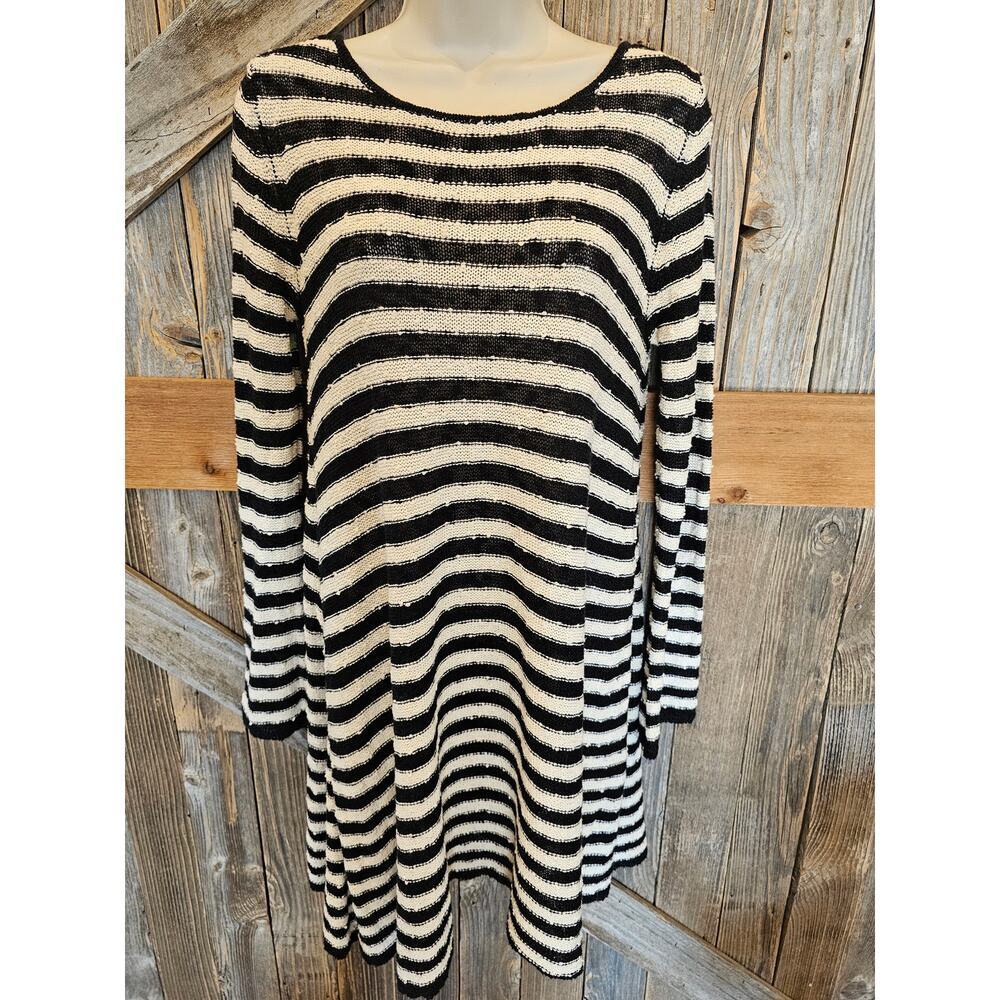 Free people oversized XS white black striped woven knit sweater dress v neck